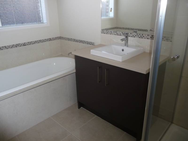 6 ARROWHEAD STREET, Wyndham Vale VIC 3024