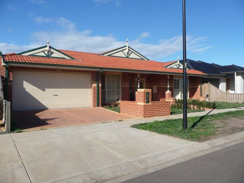 13 Mahogony Dr, Point Cook VIC 3030