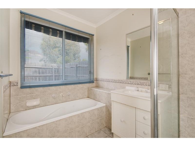 137 Silvereye Crescent, Werribee VIC 3030