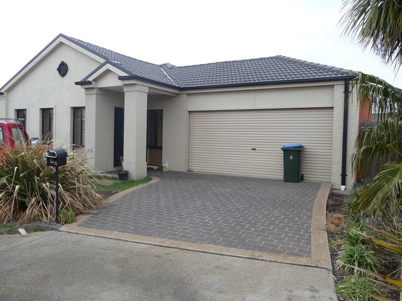5 Dakota Place, Point Cook VIC 3030