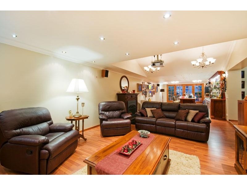 4 Tandarra Drive, Hoppers Crossing VIC 3029