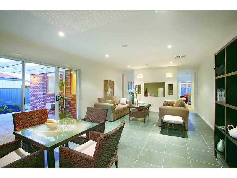 7 Hindmarsh Dve, Wyndham Vale VIC 3024