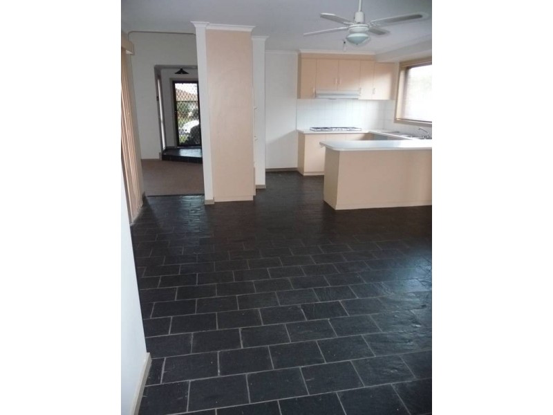 4 James Austin Place, Hoppers Crossing VIC 3029