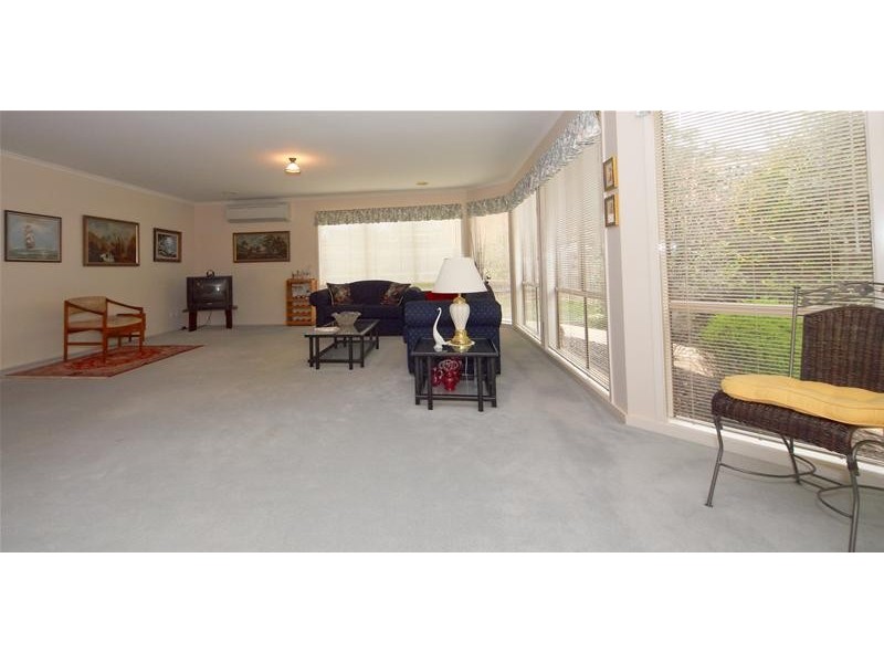 27 Medina Drive, Hoppers Crossing VIC 3029