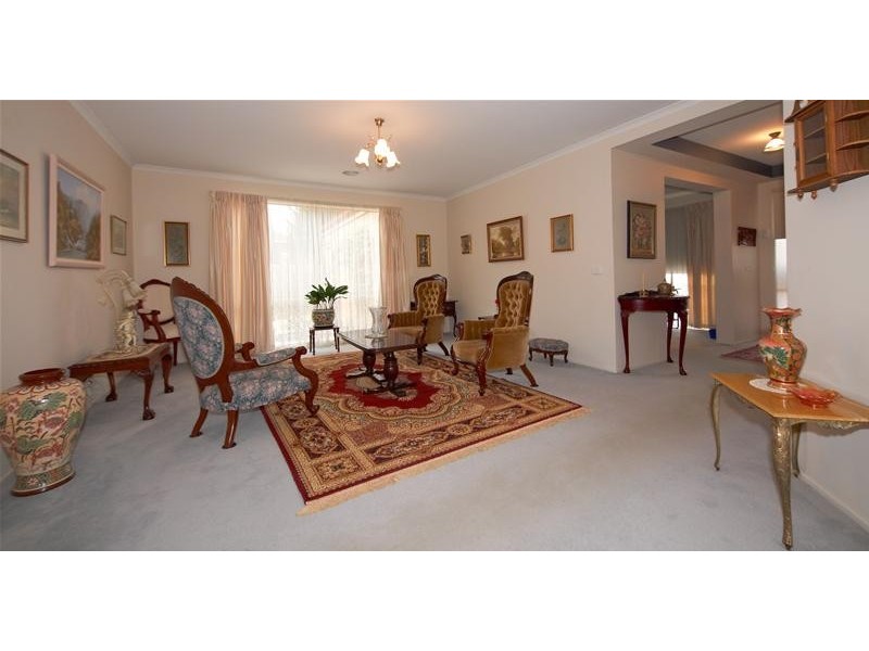 27 Medina Drive, Hoppers Crossing VIC 3029