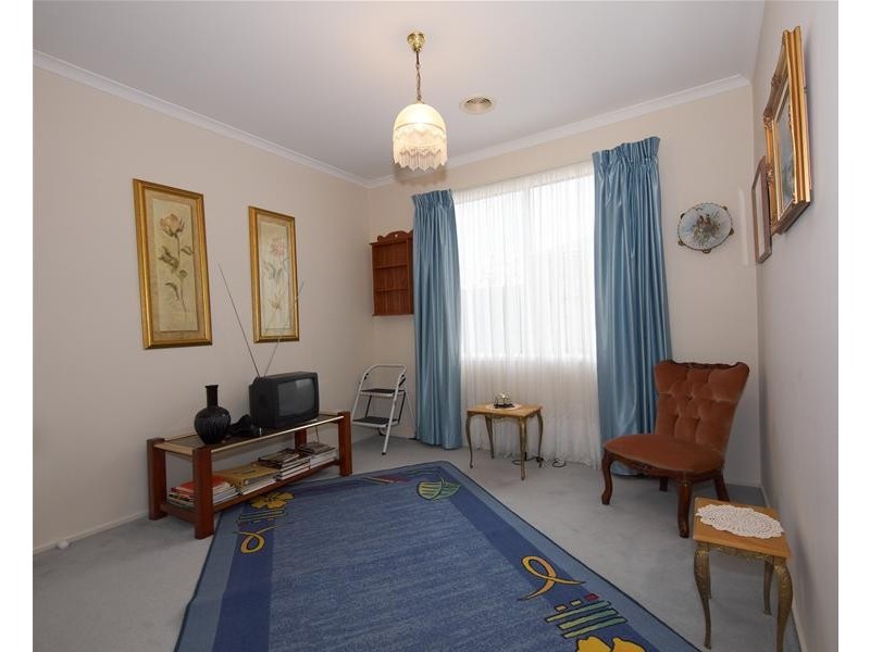 27 Medina Drive, Hoppers Crossing VIC 3029