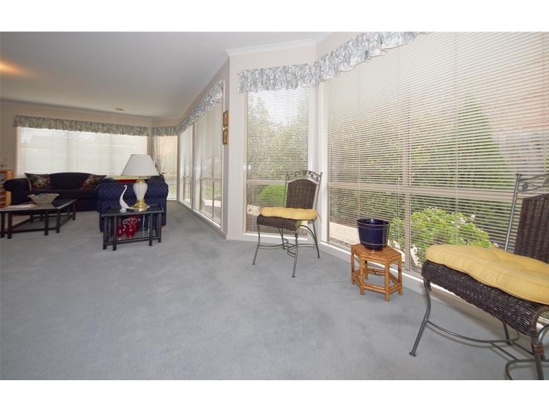 27 Medina Drive, Hoppers Crossing VIC 3029