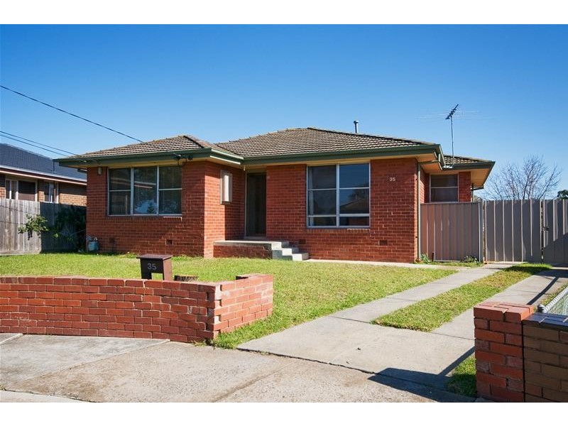 35 Richmond Crescent, Werribee VIC 3030