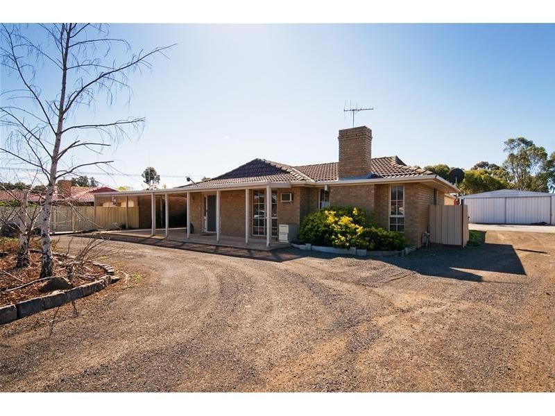 38 Wynarka Drive, Hoppers Crossing VIC 3029