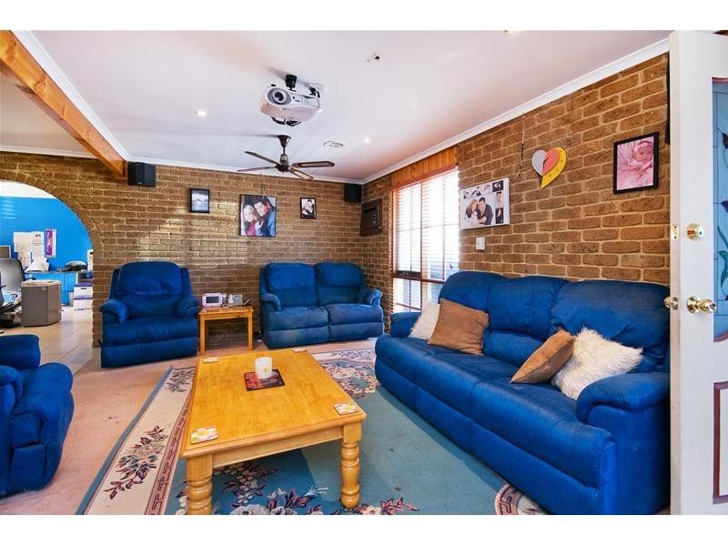 38 Wynarka Drive, Hoppers Crossing VIC 3029
