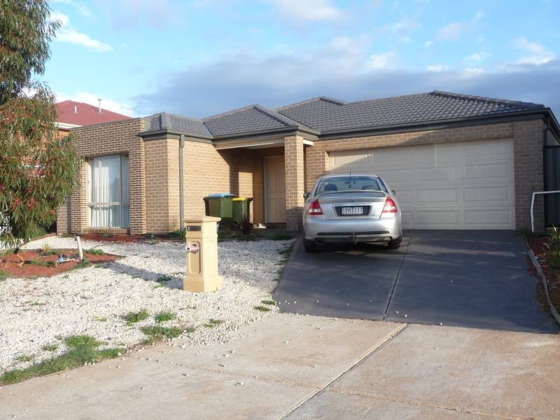 4 Mandora Grange, Tarneit VIC 3029