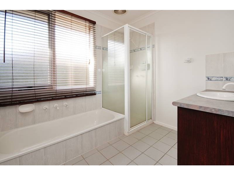 3 Wellington Crt, Werribee VIC 3030