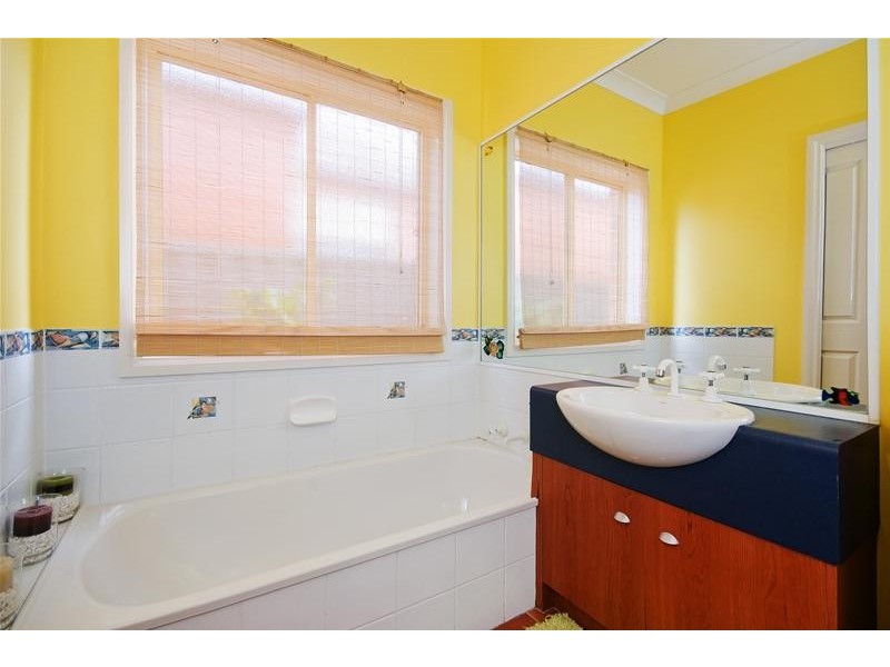 4 Atrium Drive, Tarneit VIC 3029