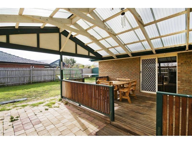 24 Whitehall Crescent, Werribee VIC 3030
