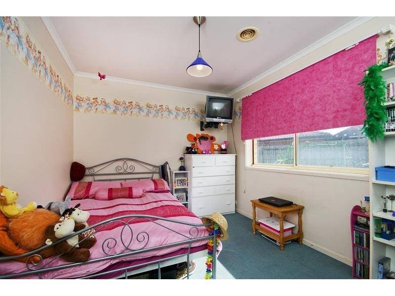 24 Whitehall Crescent, Werribee VIC 3030
