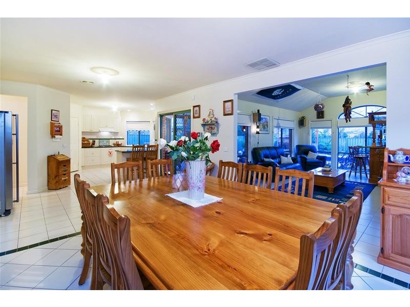 12 Creekview Way, Wyndham Vale VIC 3024