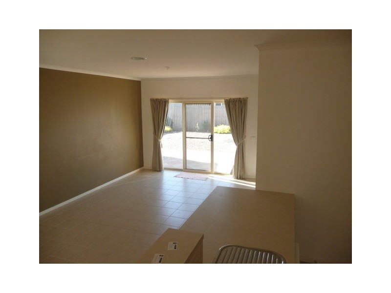 35 Almond Close, Werribee VIC 3030