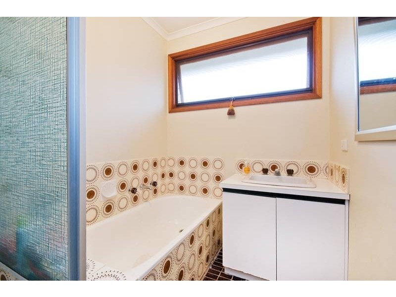 47 Manorvale Parade, Werribee VIC 3030