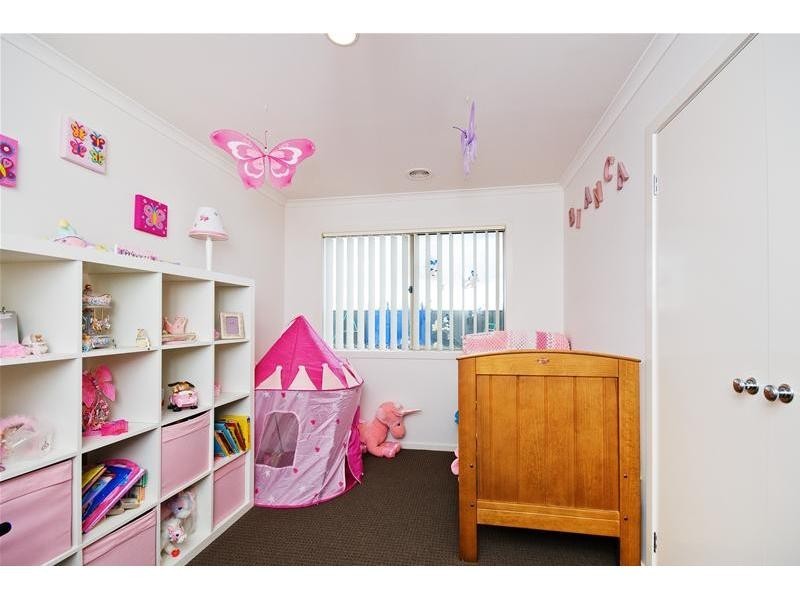 8 Blue Jay Crescent, Tarneit VIC 3029