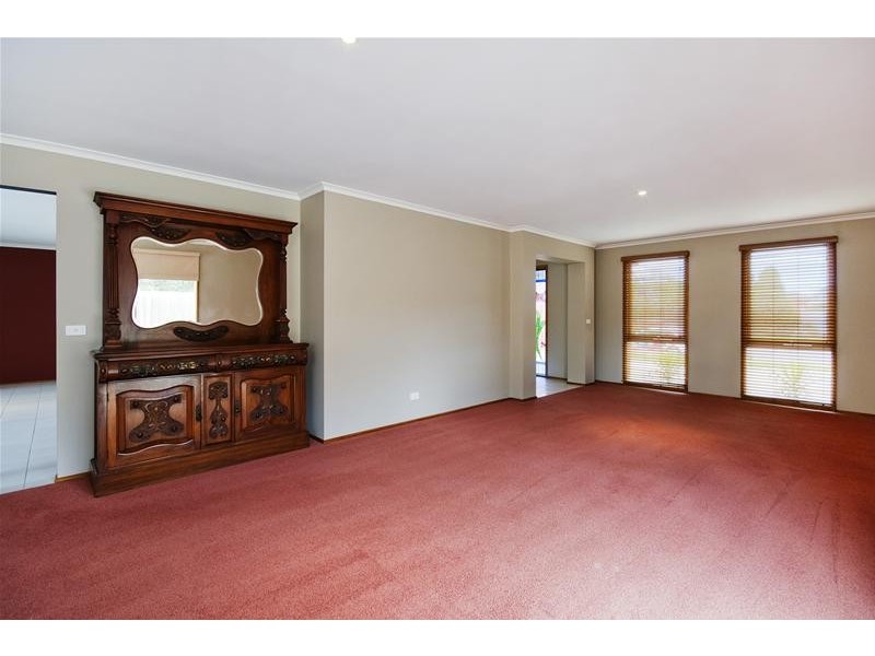11 Beldale Avenue, Werribee VIC 3030