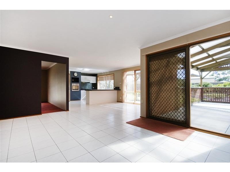 11 Beldale Avenue, Werribee VIC 3030