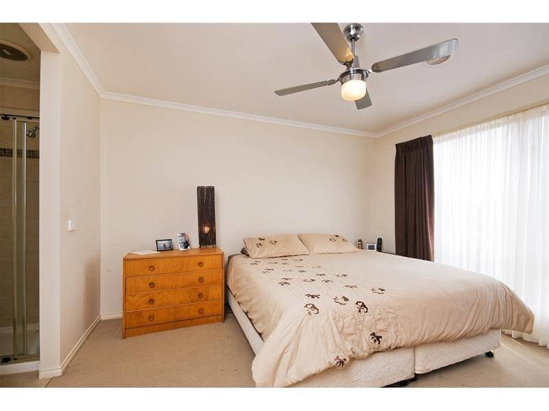 10 Bellfield Court, Wyndham Vale VIC 3024