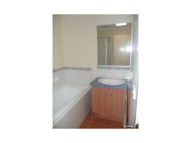 14 Cantal Court, Hoppers Crossing VIC 3029