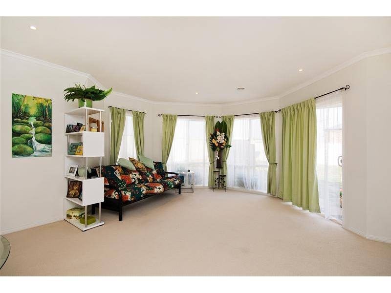67 Cheviot Drive, Truganina VIC 3029