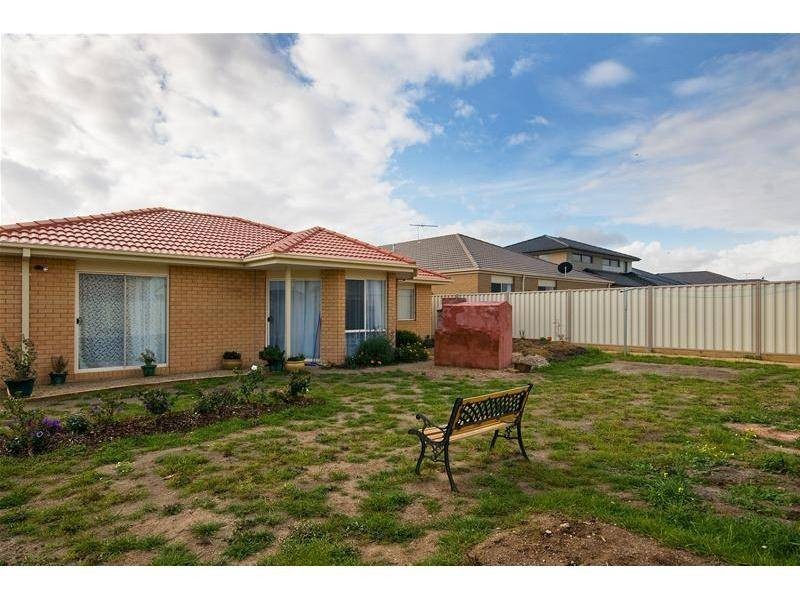 67 Cheviot Drive, Truganina VIC 3029