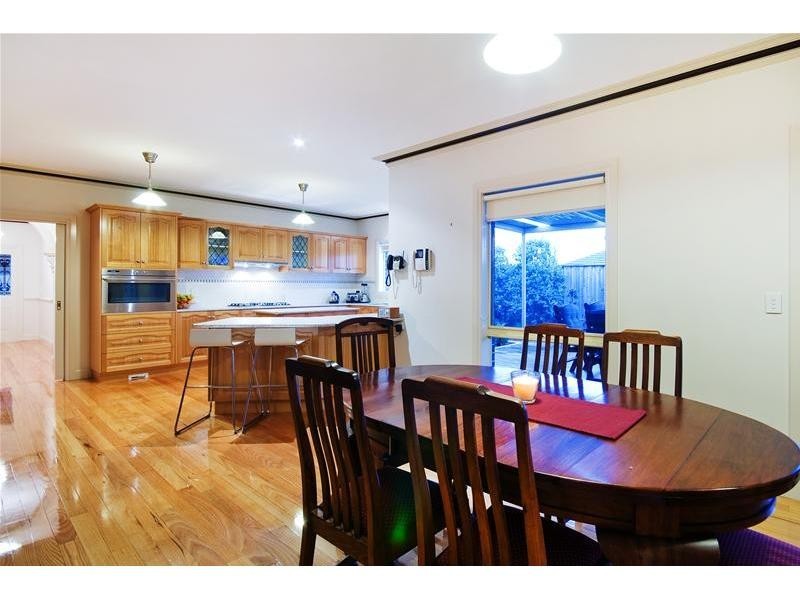 17 Satinwood Court, Werribee VIC 3030