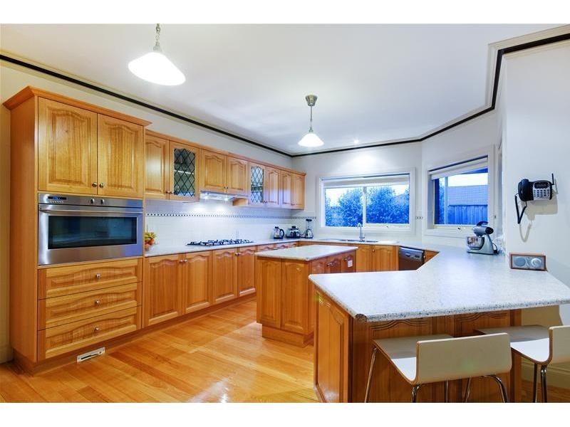 17 Satinwood Court, Werribee VIC 3030