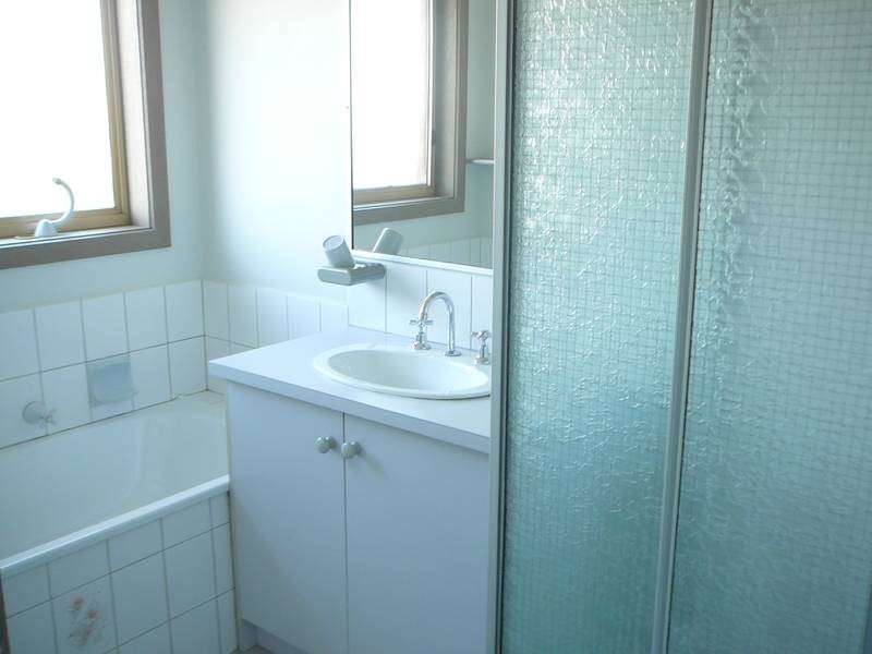 6 Thoroughbred Avenue, Werribee VIC 3030