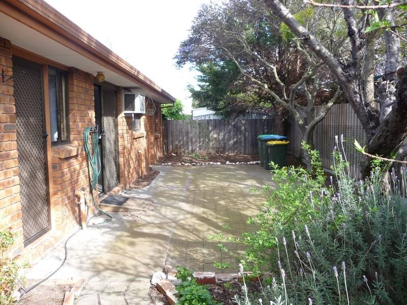 2/18 Langridge St, Hoppers Crossing VIC 3029
