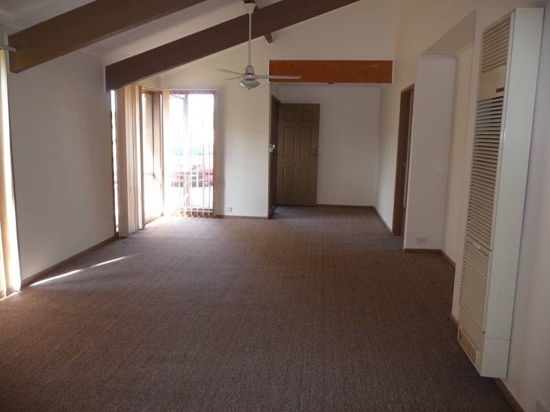 12 Burge Crescent, Hoppers Crossing VIC 3029