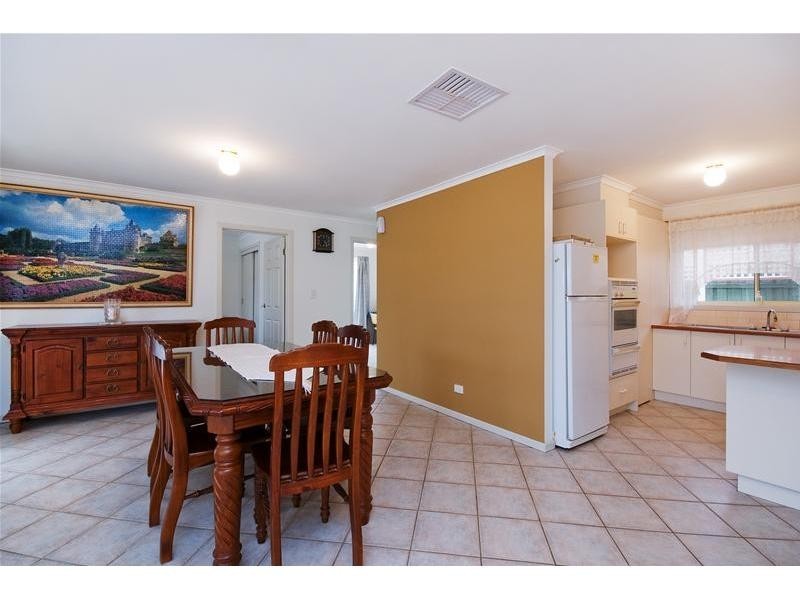 29 Danube Drive, Werribee VIC 3030