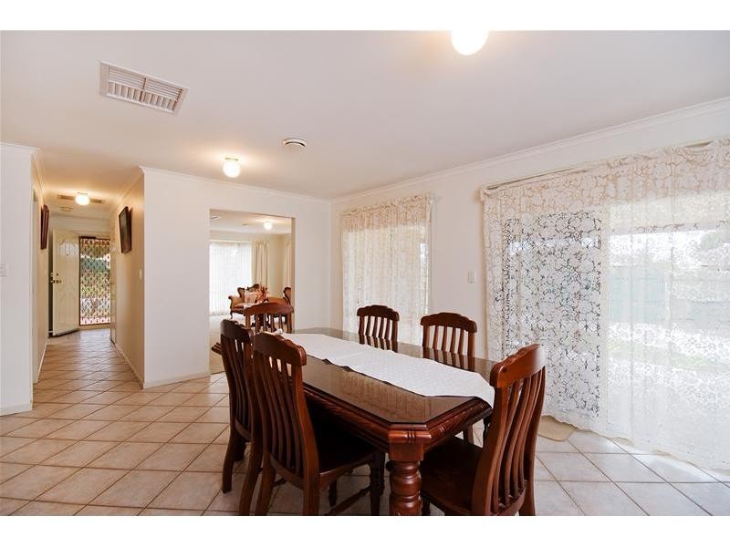 29 Danube Drive, Werribee VIC 3030