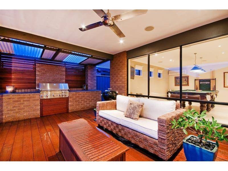 99 Manor Lakes Boulevard, Wyndham Vale VIC 3024