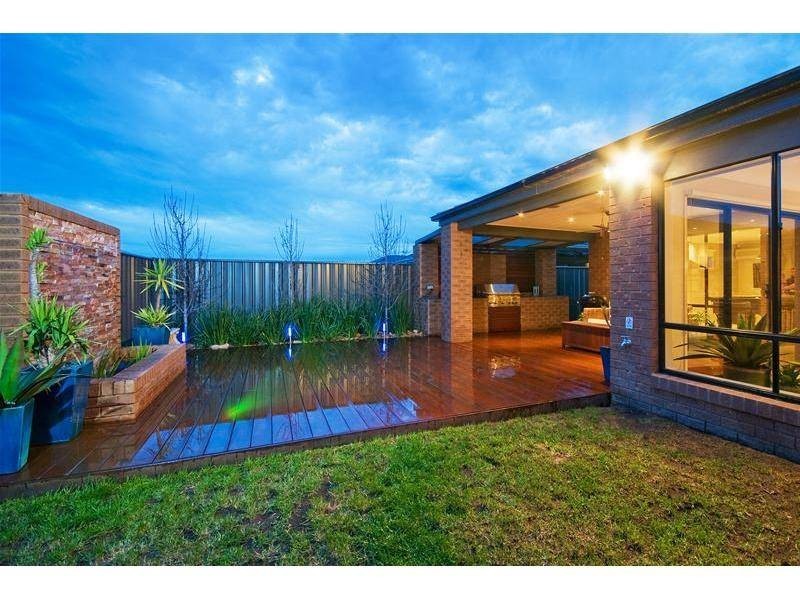 99 Manor Lakes Boulevard, Wyndham Vale VIC 3024