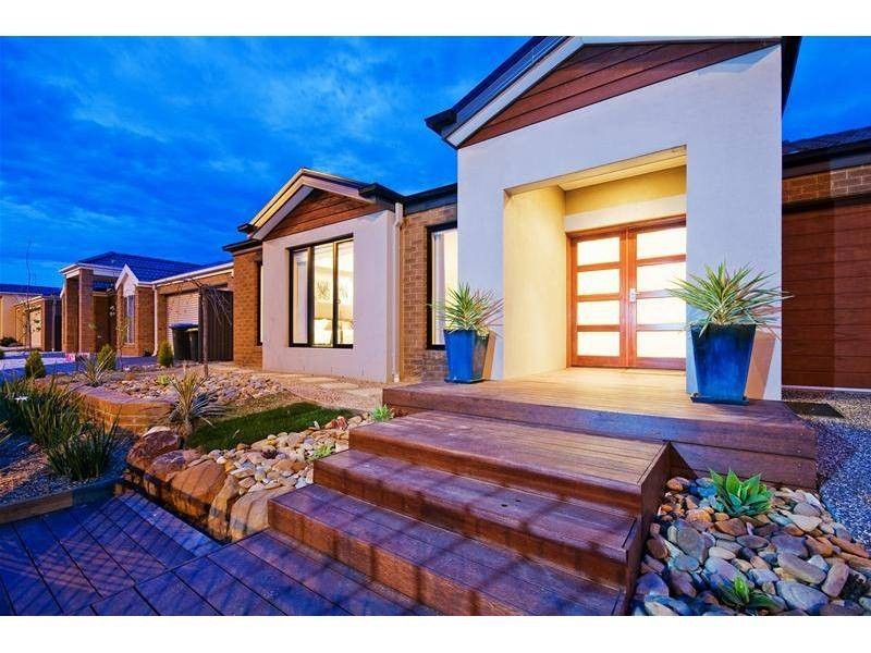 99 Manor Lakes Boulevard, Wyndham Vale VIC 3024