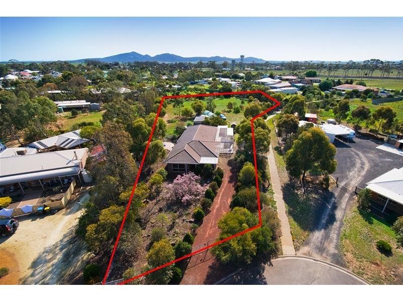 9 Harold Court, Little River VIC 3211