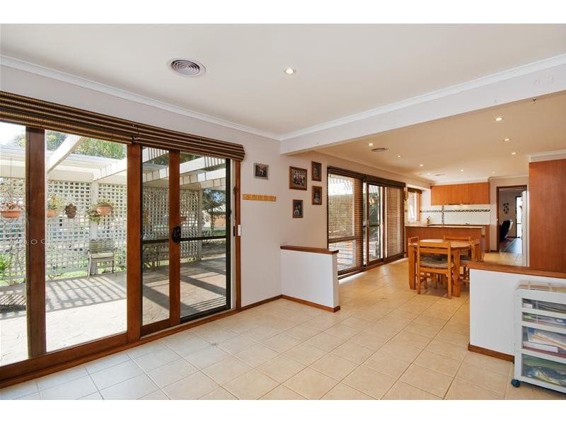 9 Harold Court, Little River VIC 3211