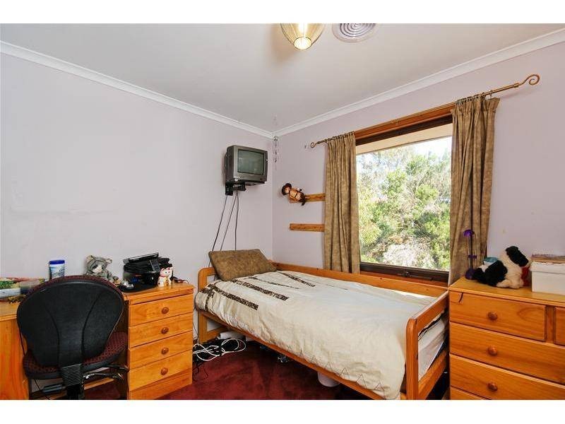 9 Harold Court, Little River VIC 3211