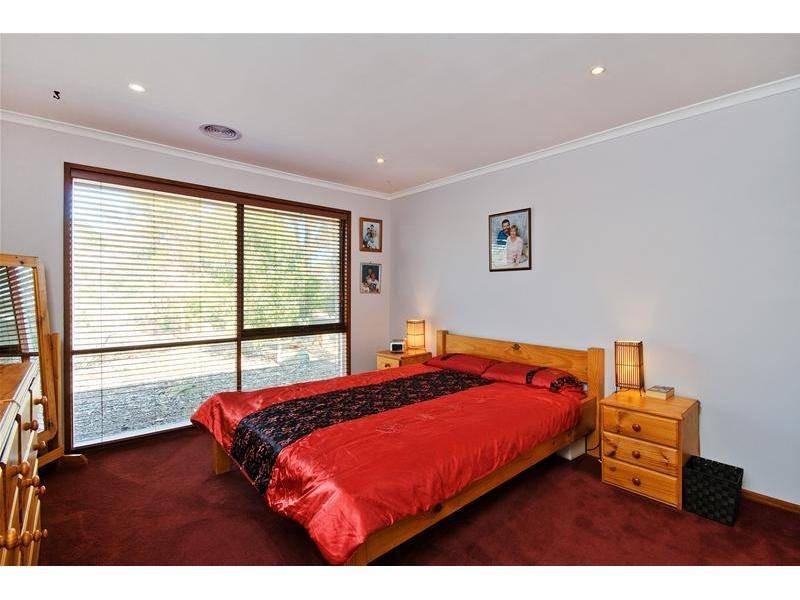 9 Harold Court, Little River VIC 3211