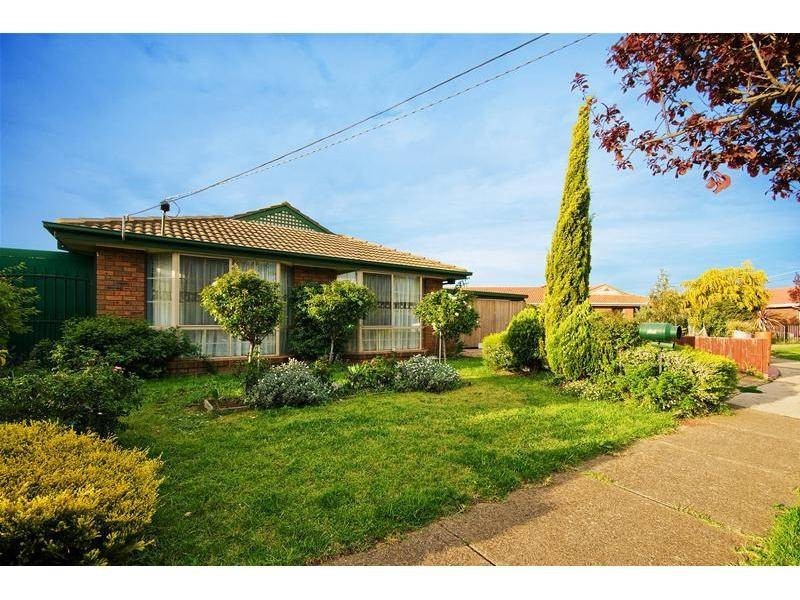 8 Hakea Court, Altona Meadows VIC 3028