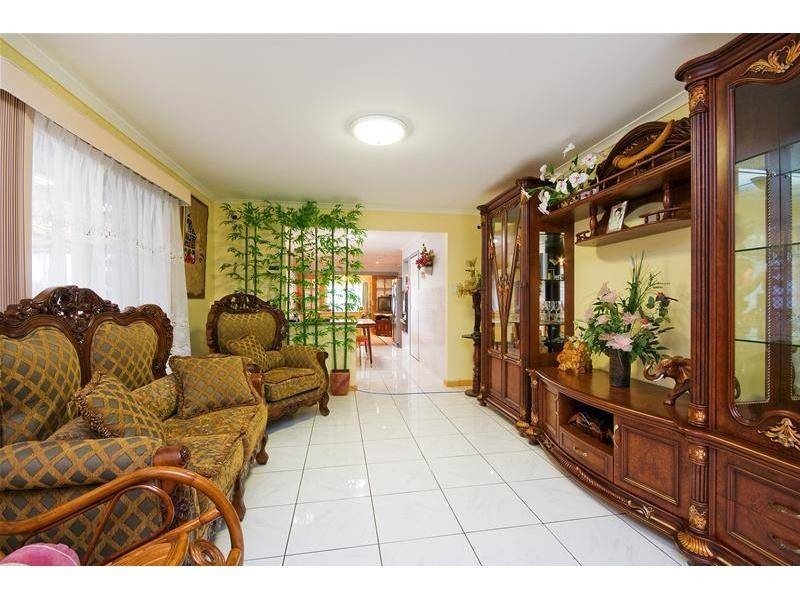 8 Hakea Court, Altona Meadows VIC 3028
