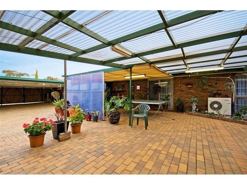 8 Hakea Court, Altona Meadows VIC 3028