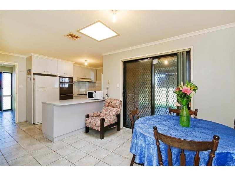 5 Trent Close, Werribee VIC 3030