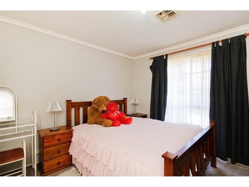 5 Trent Close, Werribee VIC 3030