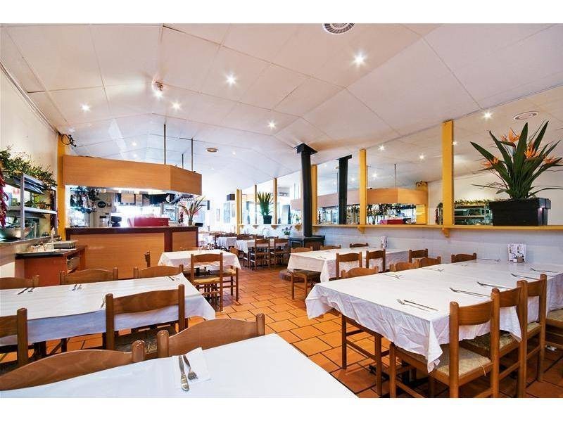 1 & 2/187 Watton Street, Werribee VIC 3030