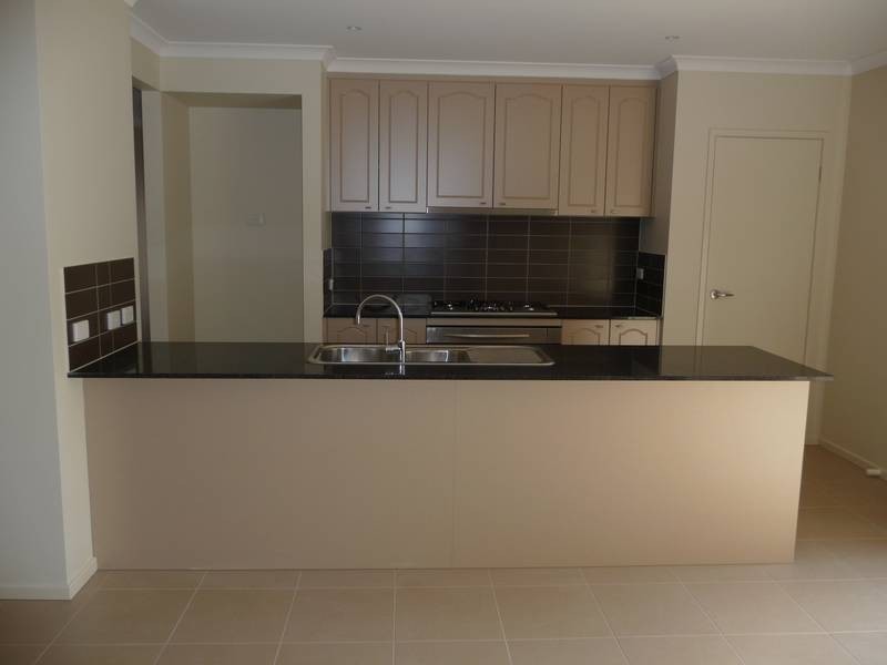 73 Ribblesdale Avenue, Wyndham Vale VIC 3024